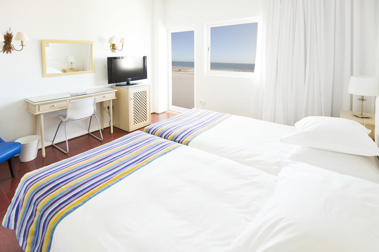 Quarto Duplo com Varanda e Vista Mar